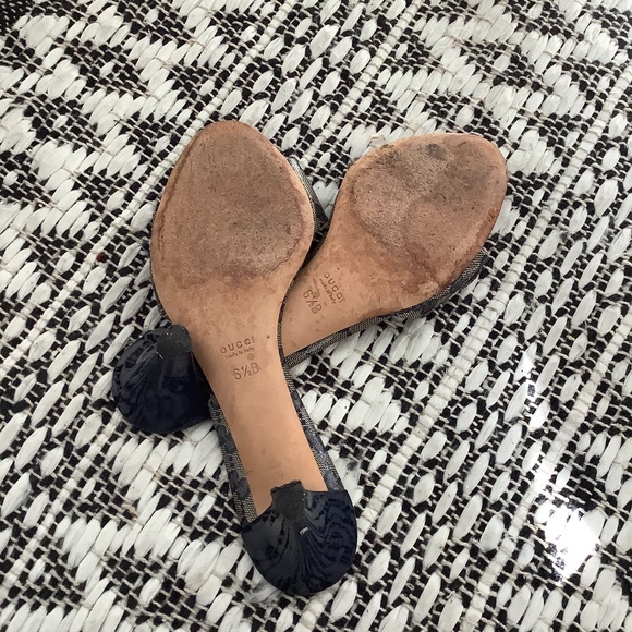 Gucci Monogram Heels - Picture 3 of 3